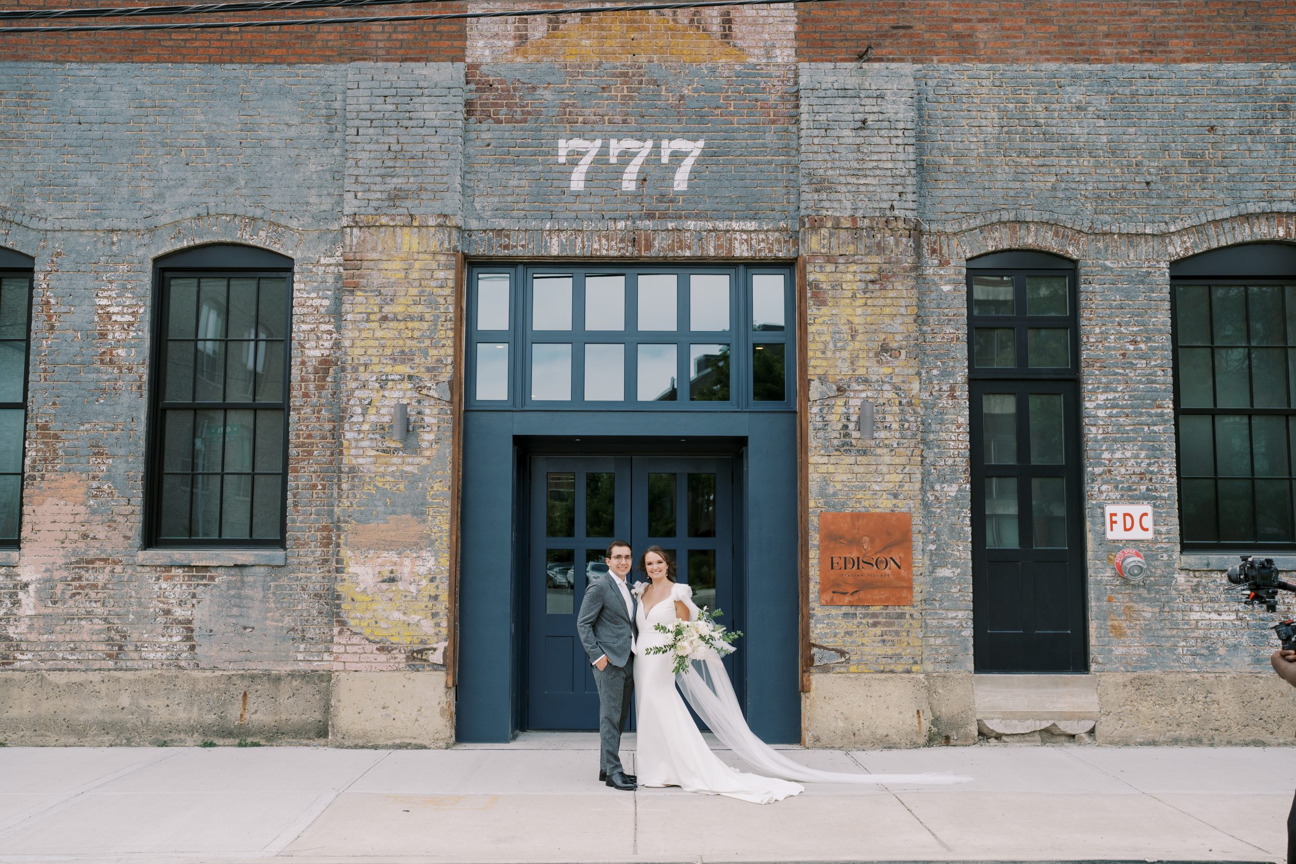 Modern Airy Wedding with Industrial Vibes in Columbus, Ohio